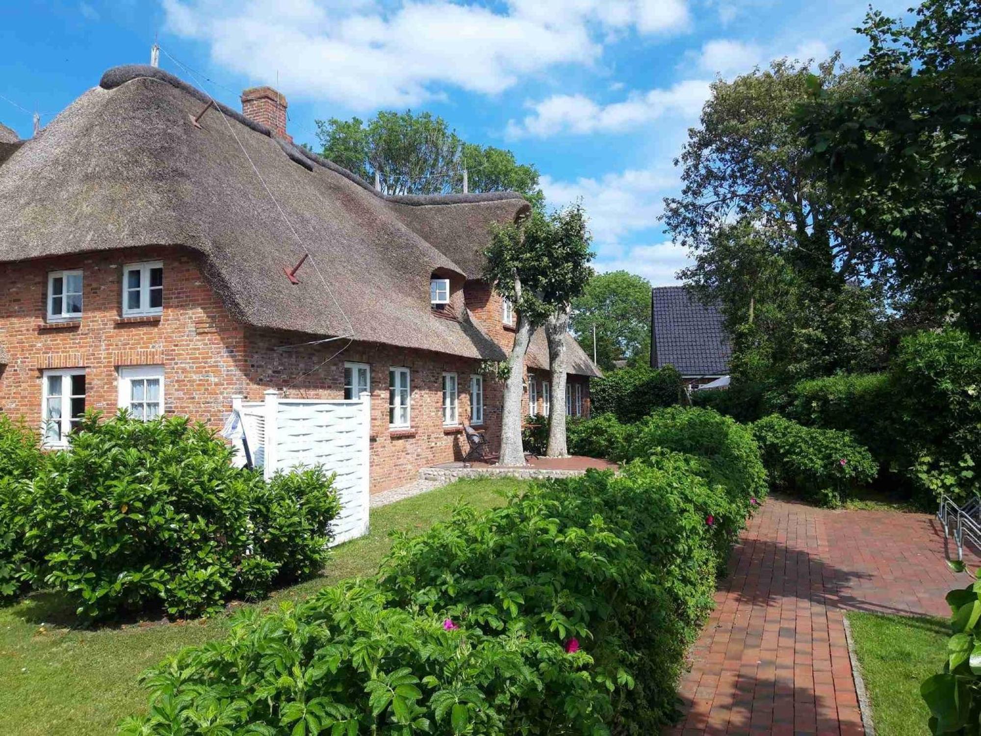 Ferienwohnung Reetkehlchen Alkersum Exterior foto