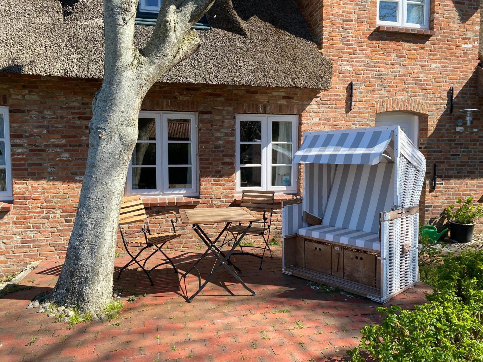 Ferienwohnung Reetkehlchen Alkersum Exterior foto
