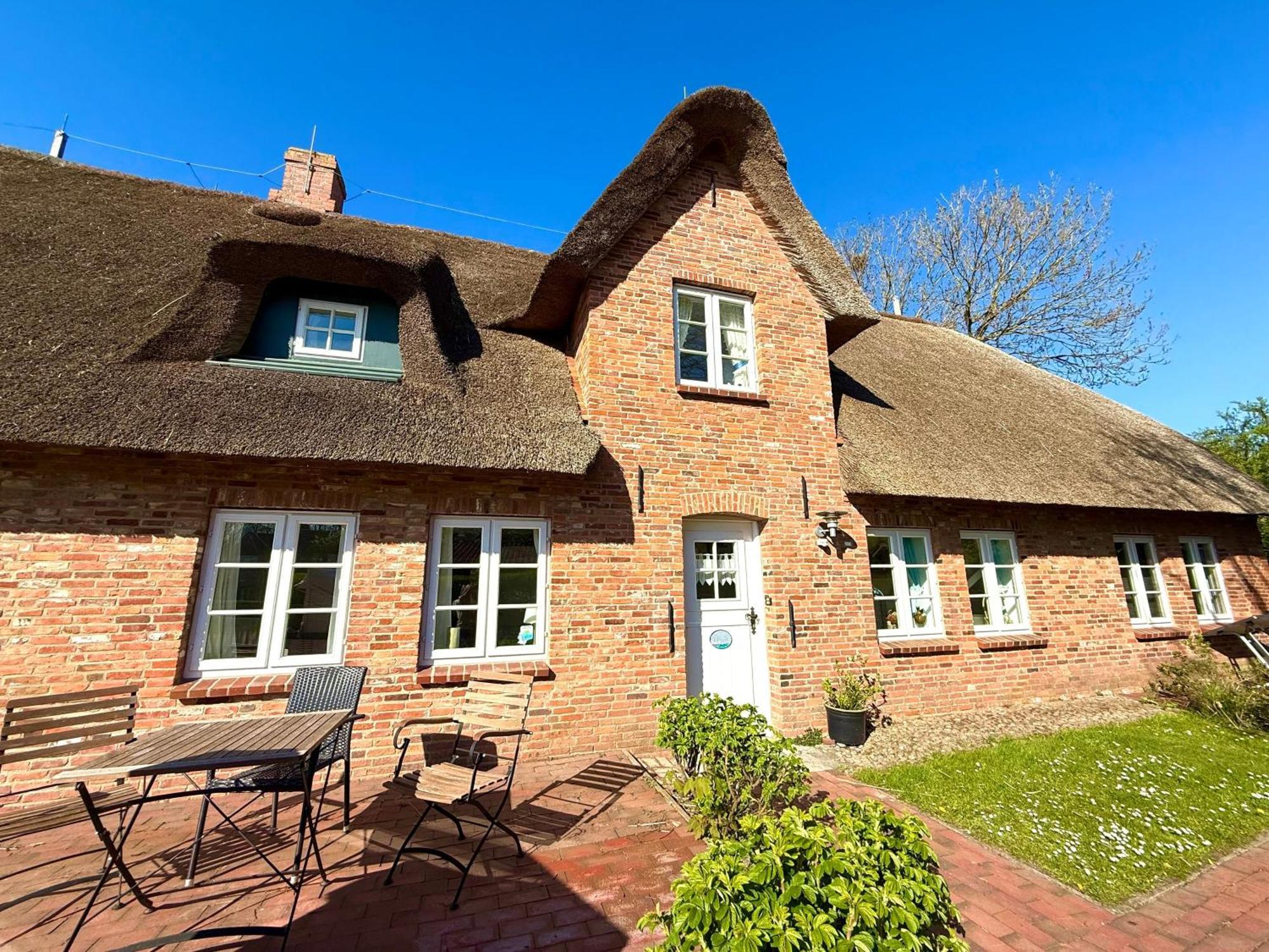 Ferienwohnung Reetkehlchen Alkersum Exterior foto